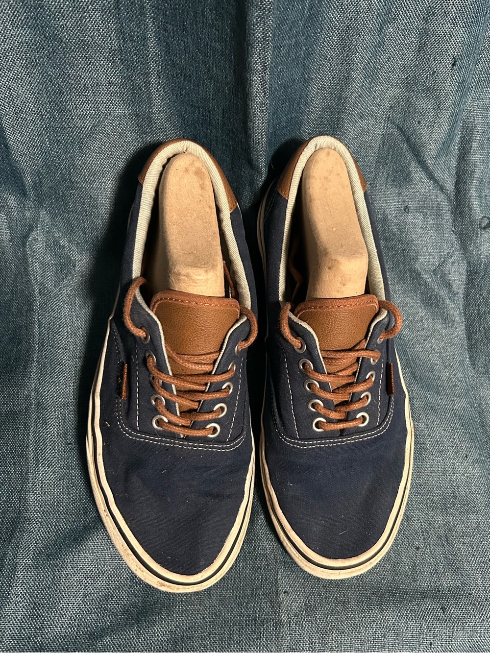 Brand New Vans Men's Navy Canvas Lace-Up Sneakers